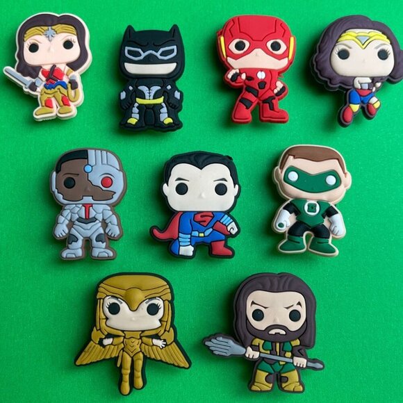 DC Heros Crocs Shoe Charms Set of 9 - jibbitz Charms - Picture 1 of 3